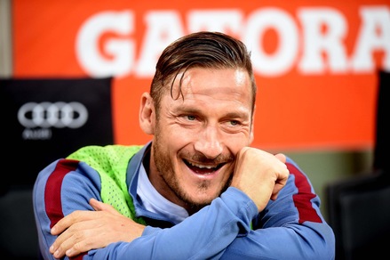 Roma, il caso Totti: i soldi non bastano