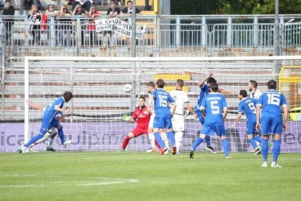 Serie B, Spezia non pervenuto: stravince il Como 4-0