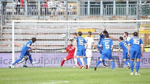 Serie B, Spezia non pervenuto: stravince il Como 4-0