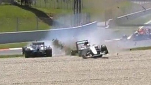 F1 Mercedes, Rosberg: «Volevo vincere, finire così è brutto»