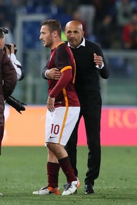 Roma, Spalletti: «Totti? Sono al suo fianco. Pjanic mi ha detto che resta»