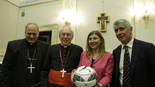 Ecco The Bridge, stadio-simbolo per Lampedusa