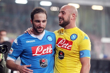 Calciomercato, «Reina vuole chiudere la carriera a Napoli»
