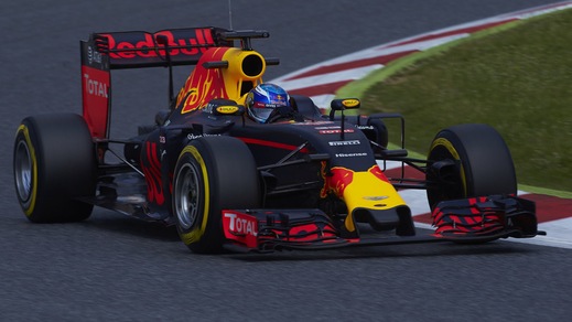 F1, test Barcellona: Verstappen chiude al comando