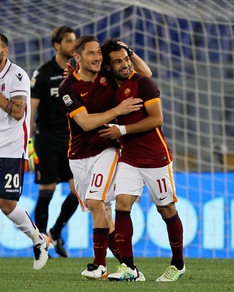 Serie A Roma, Salah: «Totti una leggenda. Che onore giocare con lui»
