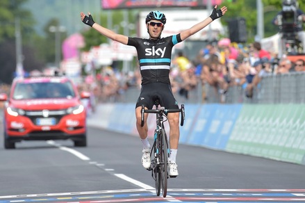 Ciclismo, Giro d'Italia: Nieve domina sulle montagne