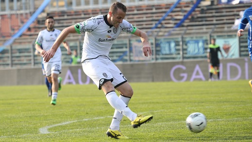 Calciomercato Salernitana, cercasi terzino: Perico in pole