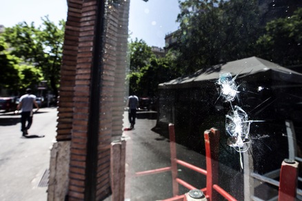 Coppa Italia, assalto ultras: arrestato un milanista 19enne. 71 denunciati, sequestrate mazze