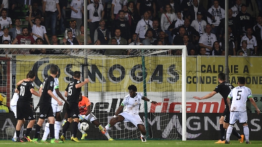 Serie B, lo Spezia si regala il Trapani: Cesena eliminato da Postigo