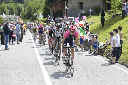 Al Giro d'Italia con Peugeot, il nostro diario di bordo