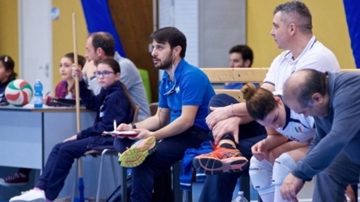 Volley: Lorenzo Pintus, il coach che suona i Beatles e i Rolling Stones