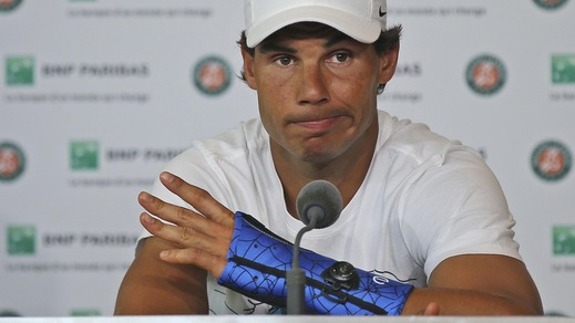 Roland Garros, Nadal col tutore in conferenza stampa