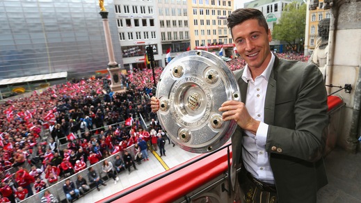 Calciomercato Bayern Monaco, l'agente di Lewandowski: «Ho parlato con il Real Madrid»