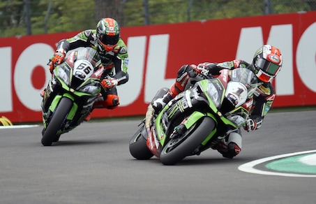 Superbike Donington, Rea: «Problemi al cambio, domani andrà meglio»