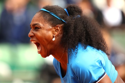 Roland Garros, Serena Williams vola agli ottavi