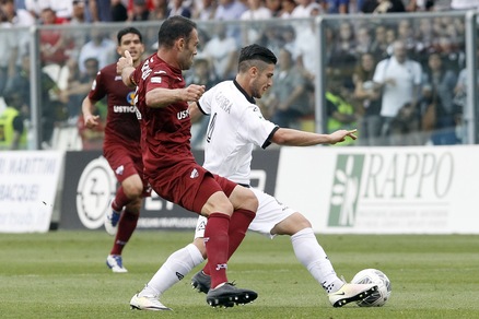 Serie B Trapani sbanca il Picco. Coronado-gol, Spezia ko