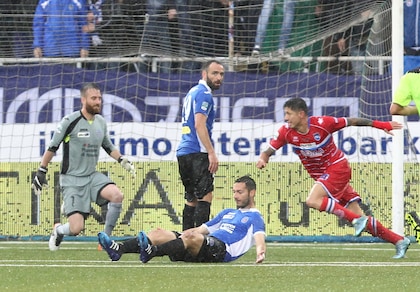 Serie B Pescara, è Lapadula show: Novara quasi fuori dai playoff