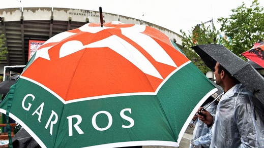 Tennis Roland Garros, annullato tutto il programma per pioggia
