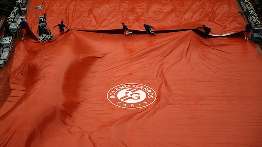 Tennis, al Roland Garros continua il problema pioggia
