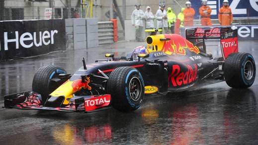 F1, Horner: «Normale che Verstappen sbagli»