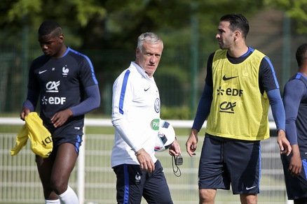 Euro 2016, i covocati della Francia: Rami al posto di Varane