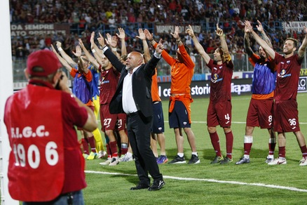 Trapani-Spezia 2-0: Cosmi in finale, che show sotto la curva!