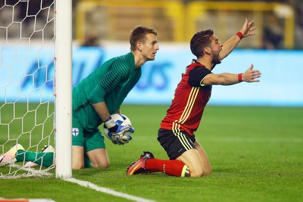 Pari Belgio, Mertens decisivo. Olanda ok: Strootman in campo venti minuti