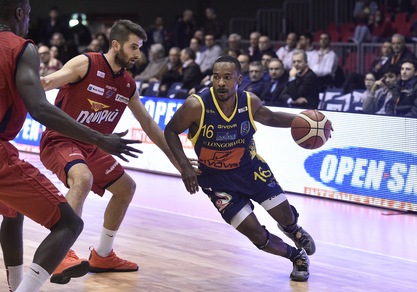 Basket A2, Scafati-Brescia alla notte decisiva