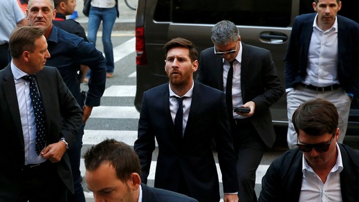 Messi in tribunale: «Mai pensato che mio padre mi potesse ingannare»