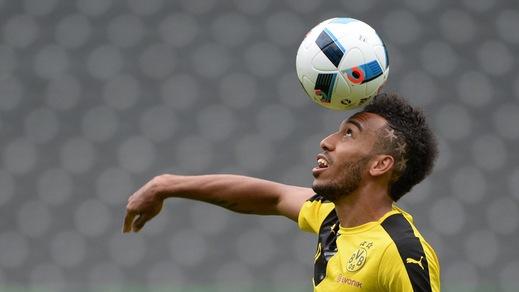 Calciomercato Borussia Dortmund, Aubameyang: «Qui sto bene, ma devo parlare con il club»