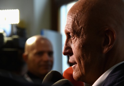 Collina: «Fallo in area? Stop a rigore, rosso e squalifica»