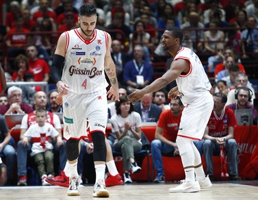 Aradori out in gara2, Silins in dubbio