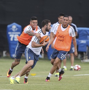 L'Argentina prepara la Coppa America ma gioca a rugby!