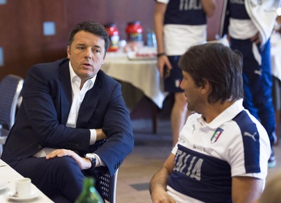 Euro 2016 Italia, Renzi a Coverciano dagli azzurri