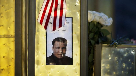 Ali lascia una fortuna: 50 milioni per i nove figli