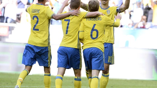 Euro 2016, Svezia-Galles 3-0: Ibrahimovic regala un assist