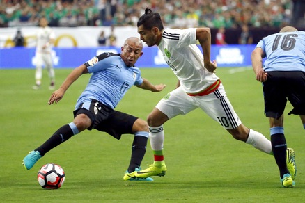 Coppa America: suonano l'inno del Cile, ma gioca l'Ururguay