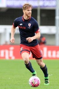 Lazio, pressing su Ansaldi. Il difensore su Instagram: «Solo Dio sa dove andrò a giocare»