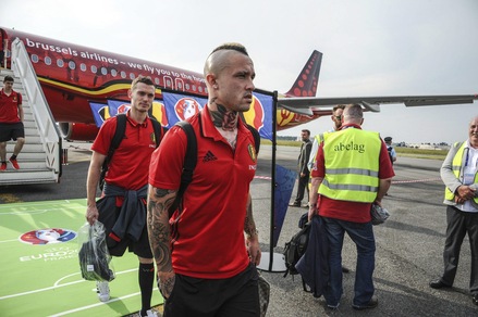 Roma, giallo sul futuro di Nainggolan. Il belga smentisce su Twitter