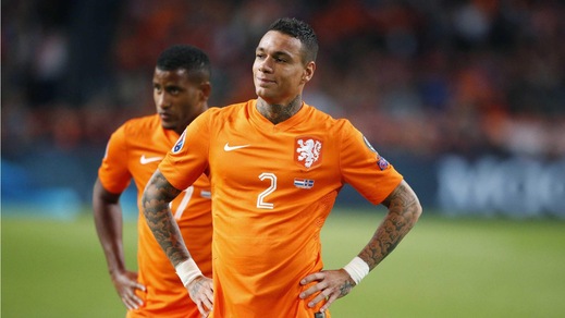 Calciomercato Cagliari-Van Der Wiel: visite e poi la firma