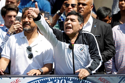 Maradona all'Argentina:«Vincete la Coppa America o non tornate a casa»