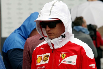 F1 Ferrari, Raikkonen: «Rinnovo? La decisione non spetta a me»