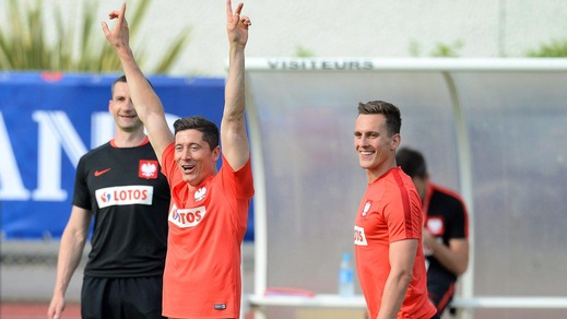 Euro 2016: Milik e Lewandowski, esultanza e sorrisi in allenamento con la Polonia