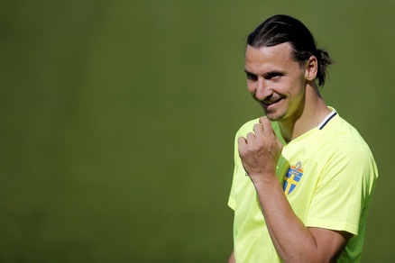 Calciomercato, Ibrahimovic-United c'è la conferma: «Ha preso una super villa a Manchester»