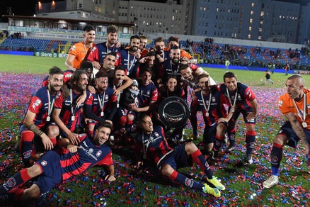 Calciomercato Crotone, per l'attacco il nome nuovo è Sarnoza