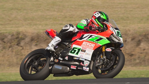 SBK VFT Racing, Menghi: «Rientrerò se sarò al 100%»