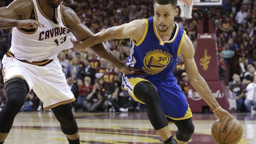 Curry sbanca Cleveland, Warriors a un passo dal Repeat