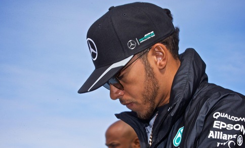 F1, Hamilton: «La Ferrari mi preoccupa»