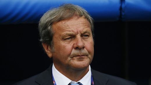 Il ct della Slovacchia: «Hamsik troppo grande per il Napoli»