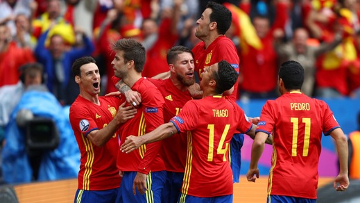 Euro 2016, la Spagna passa di misura: Piqué stende la Repubblica Ceca